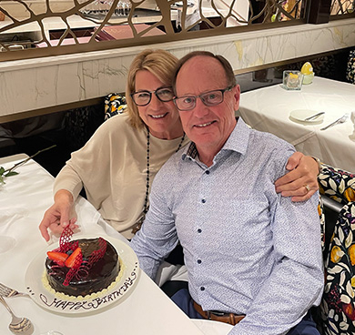 Chris, a patient living with early Alzheimer's, and his wife, Janet
