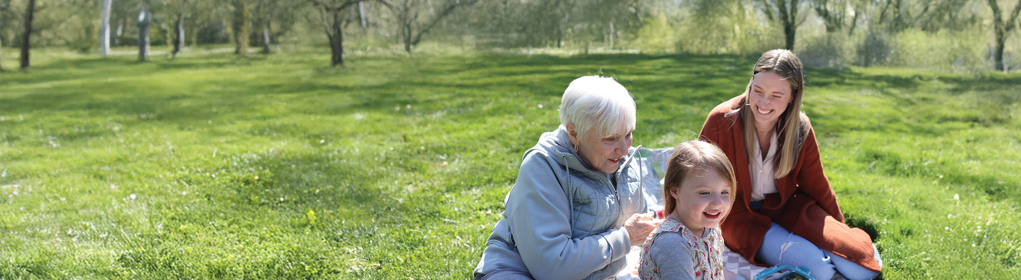Nina, real LEQEMBI patient, and her family